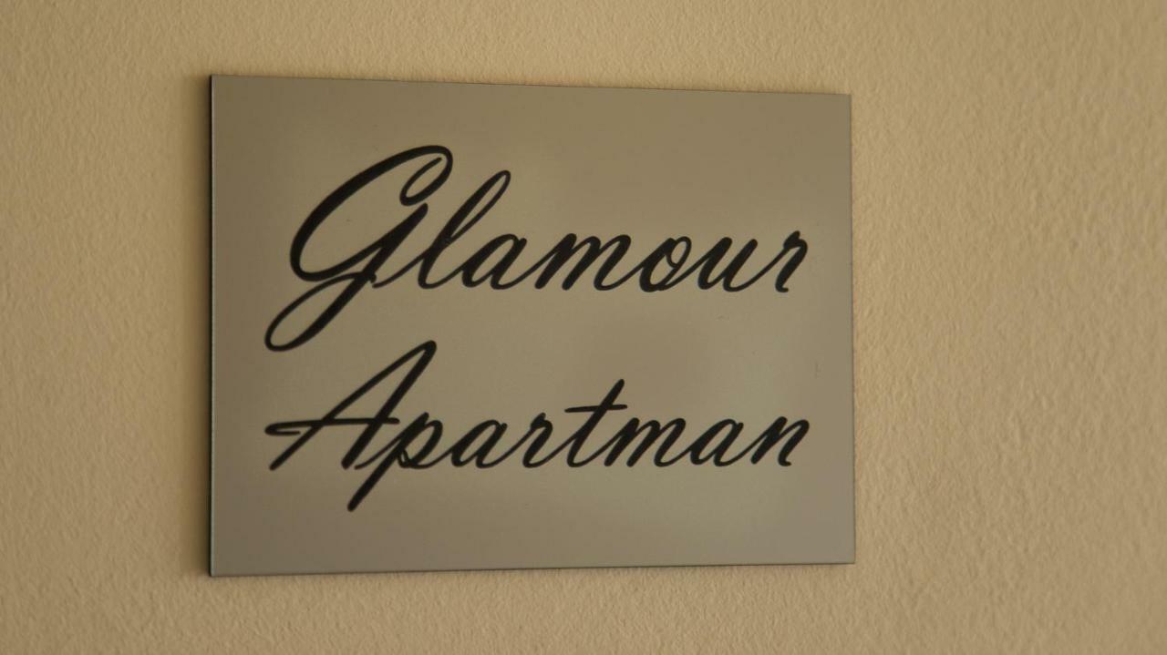 Glamour Apartman Apartment Eger Ngoại thất bức ảnh